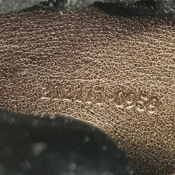 💯 Original GUCCIImprime Monogram GG Pierce 6 Key Case Black - Picture 11 of 16